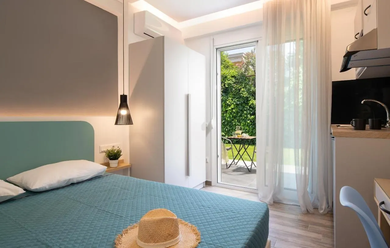 Kochyli Garden Studios Nea Plagia Apartment