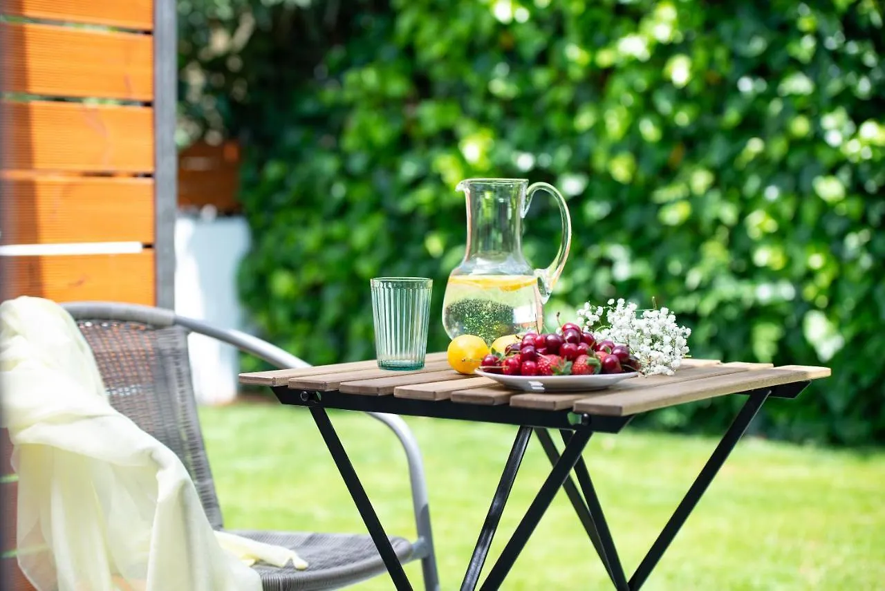Kochyli Garden Studios Nea Plagia